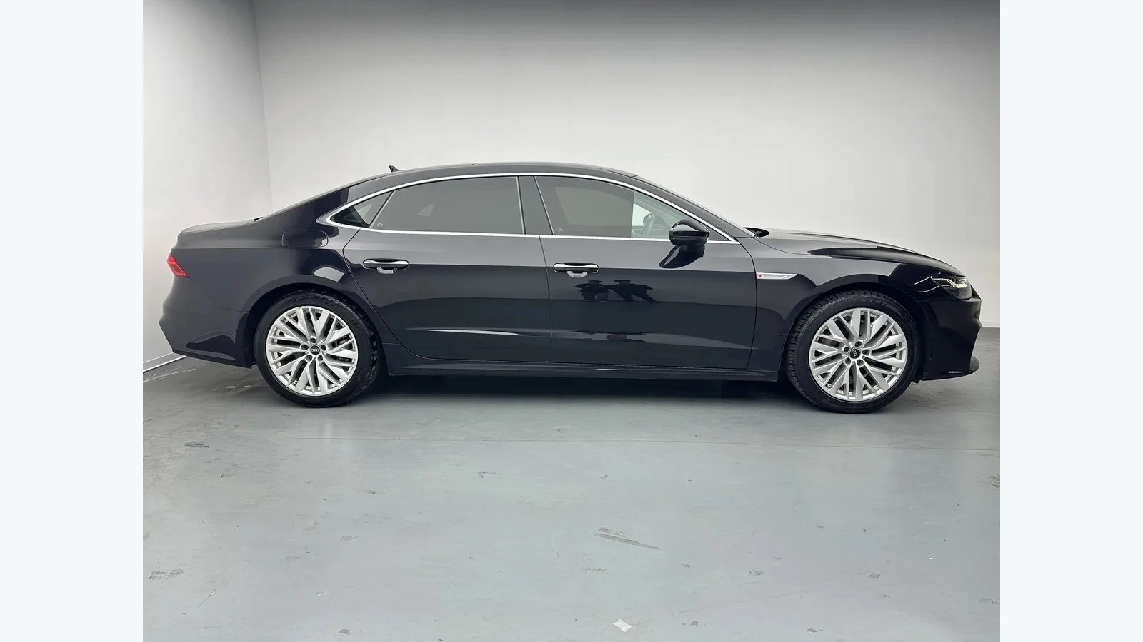 Used Audi A7 Photo 2 thumbnail