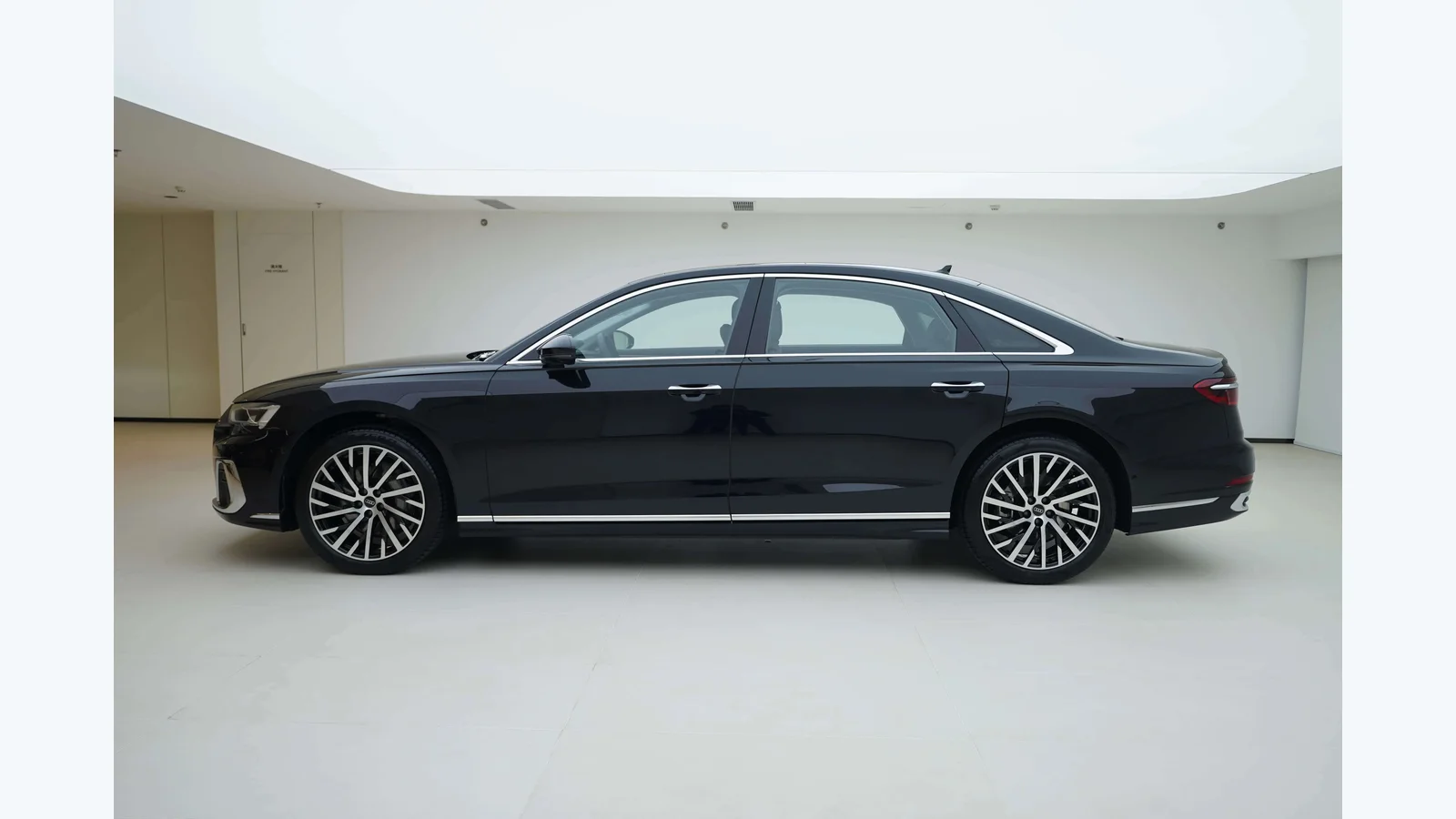 Used Audi A8 Dashboard thumbnail