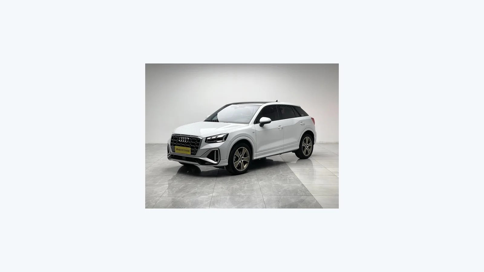 Used Audi Q2 Front 45-degree reference for China export