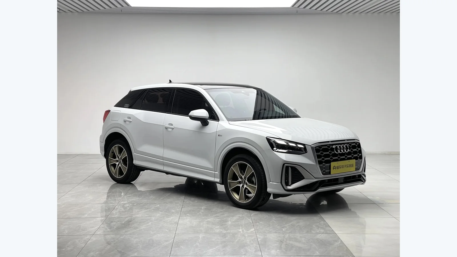 Used Audi Q2 Rear 45-degree thumbnail