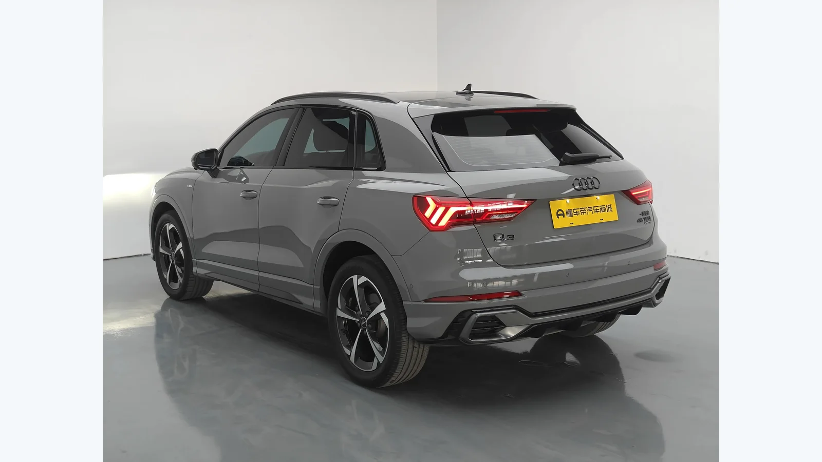 Used Audi Q3 Seats thumbnail