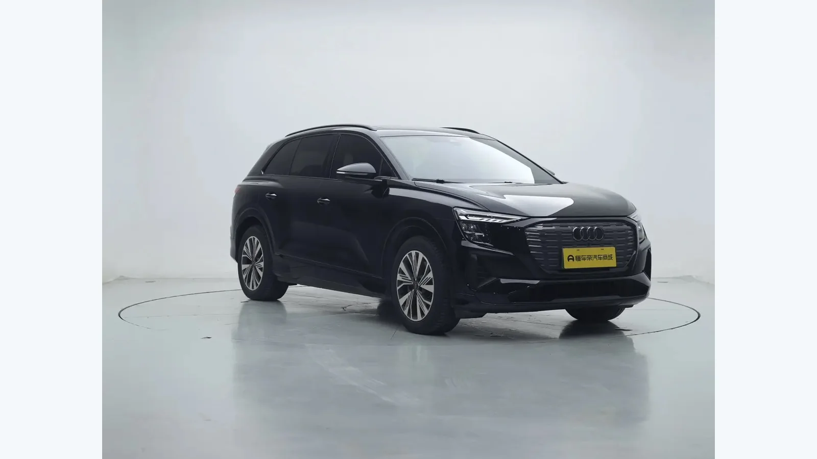 Used Audi Q5 Rear 45-degree thumbnail
