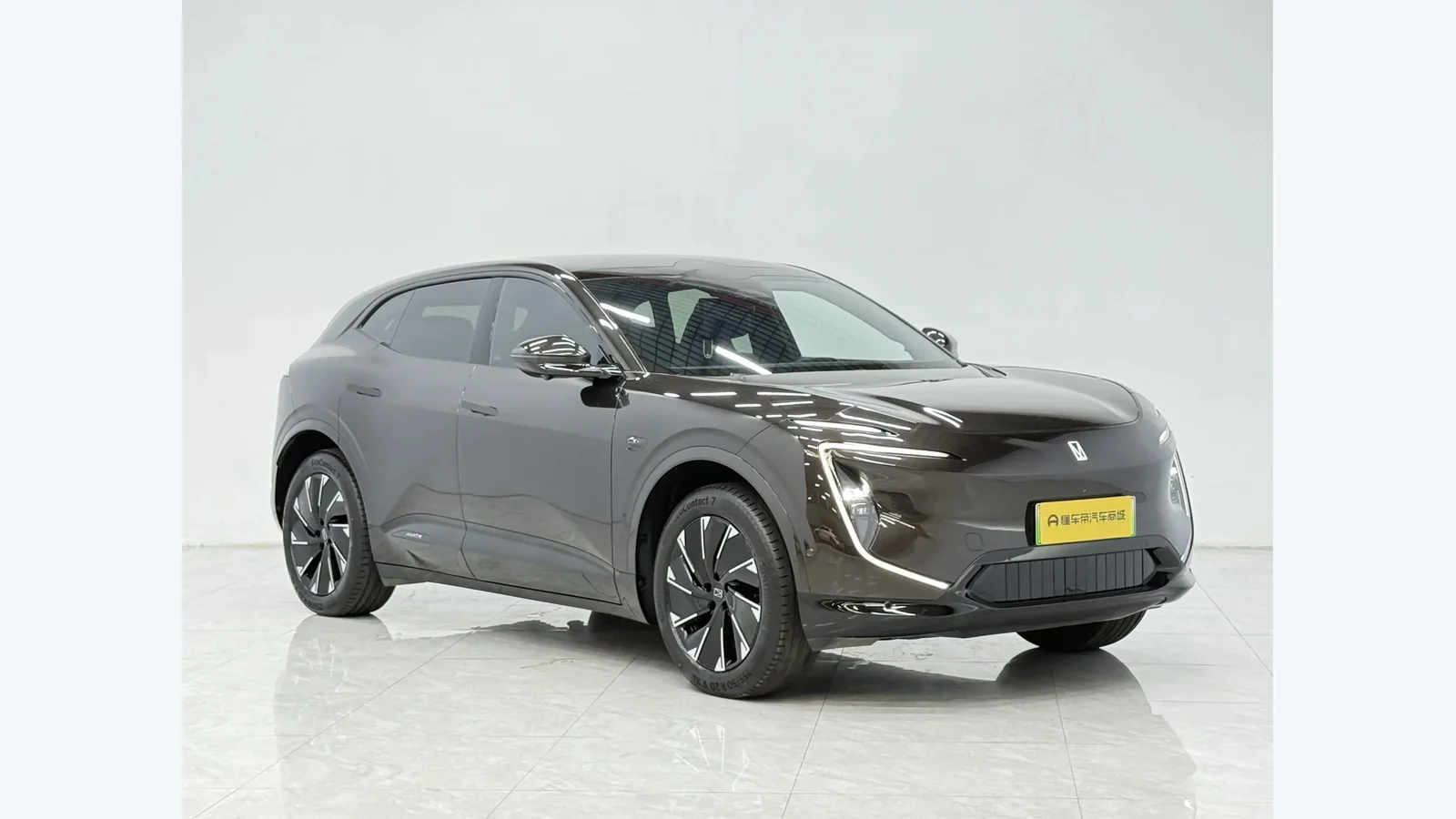 Used Avatr 07 Rear 45-degree thumbnail