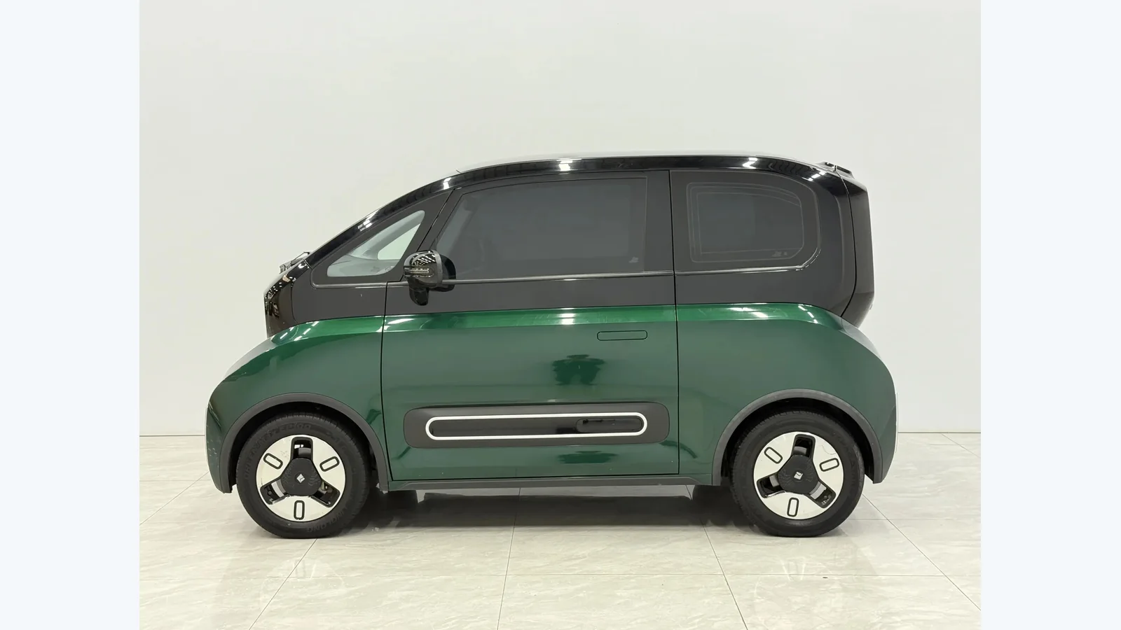 Used Baojun KiWi EV Dashboard thumbnail