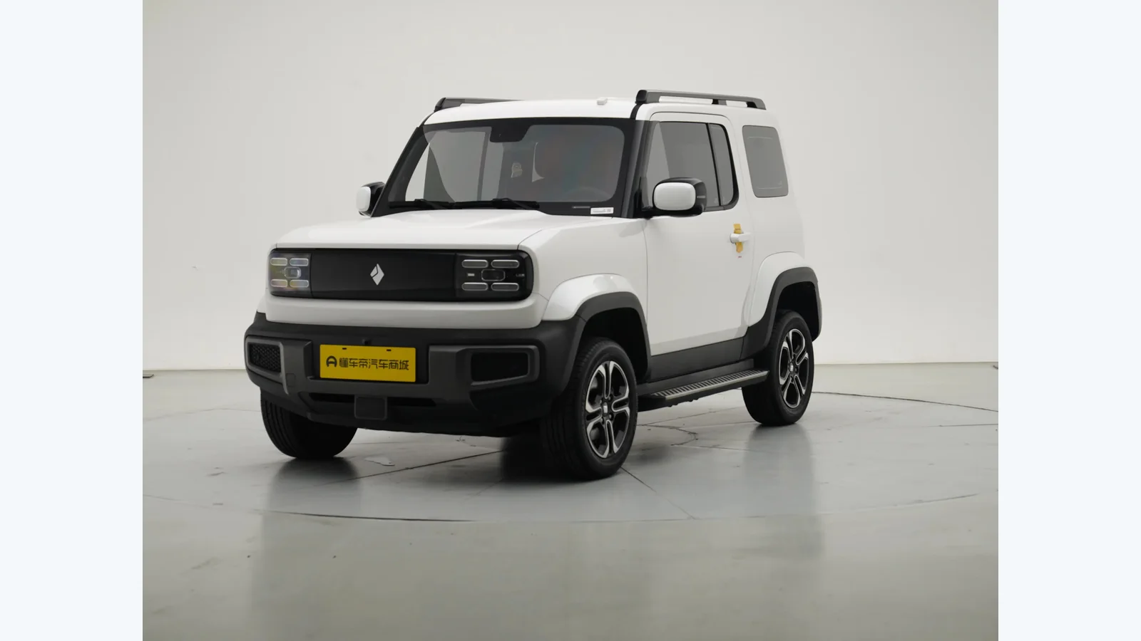 Used Baojun Yep Front 45-degree reference for China export
