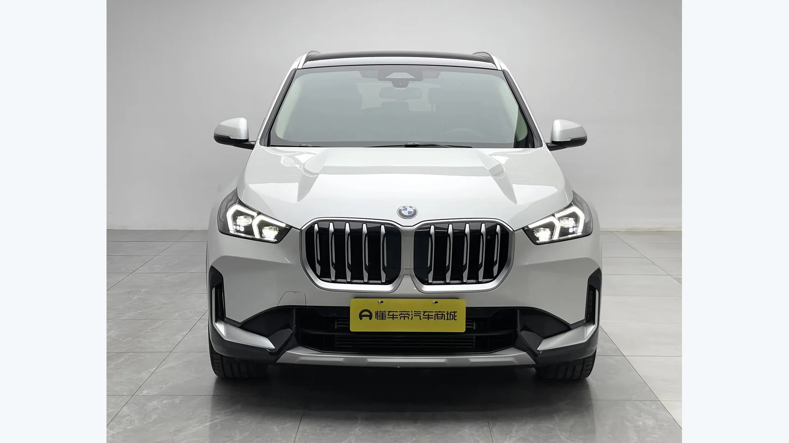 Used BMW X1 Side profile thumbnail