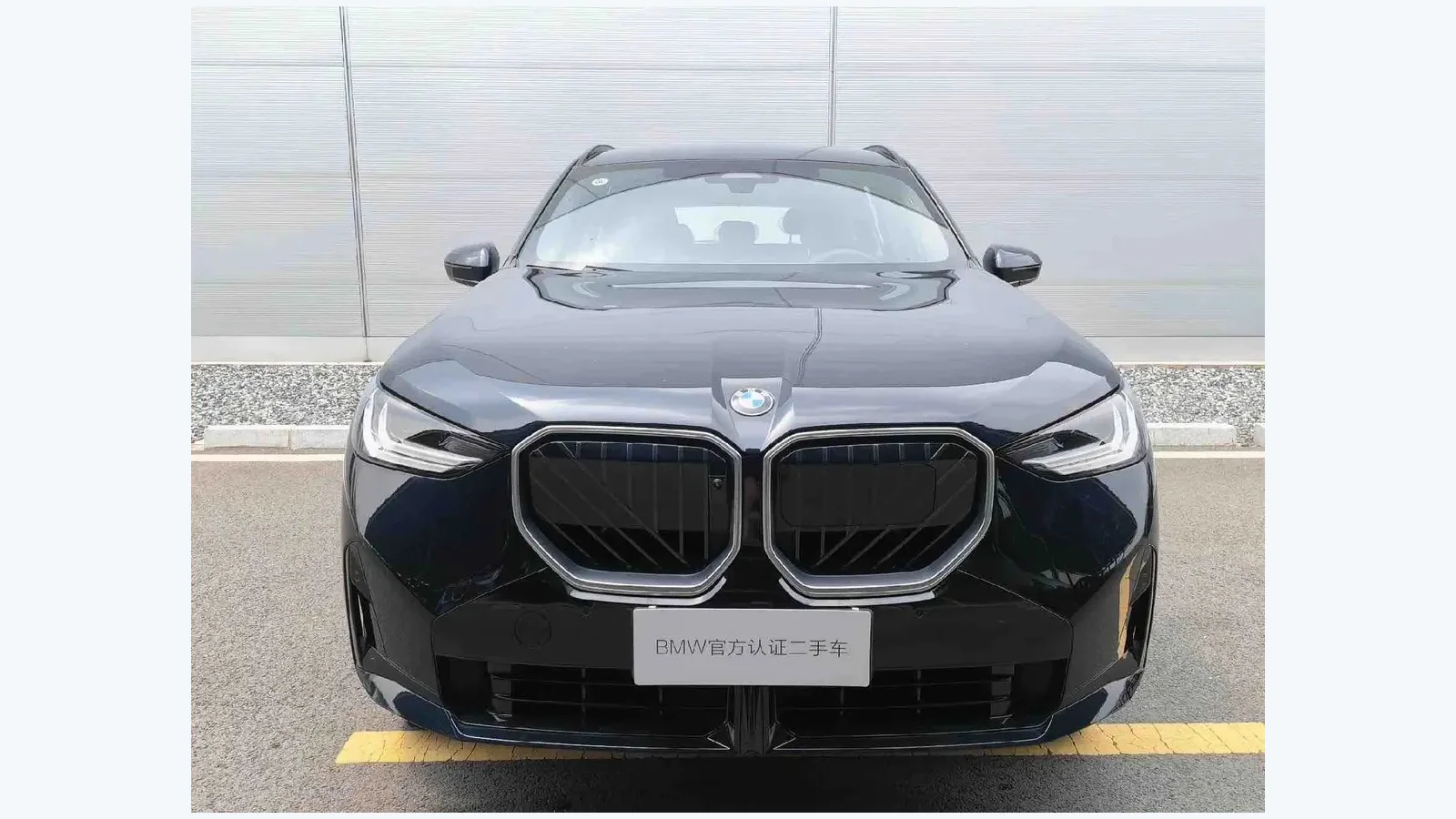 Used BMW X3 Side profile thumbnail