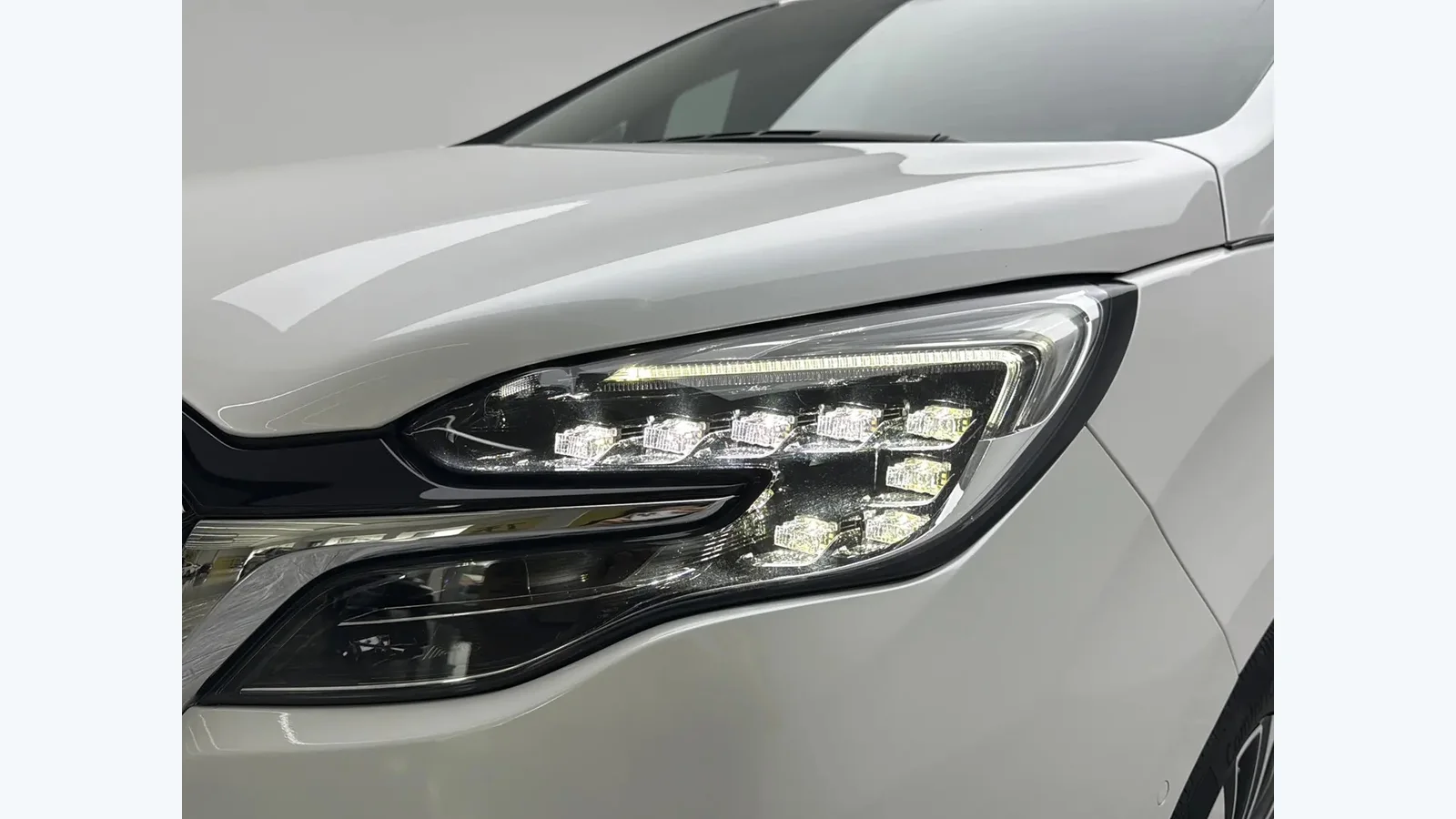 Used Buick GL8 ES Photo 3 thumbnail