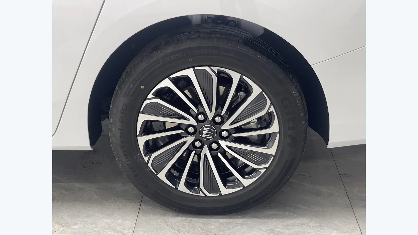 Used Buick GL8 PHEV Photo 5 thumbnail