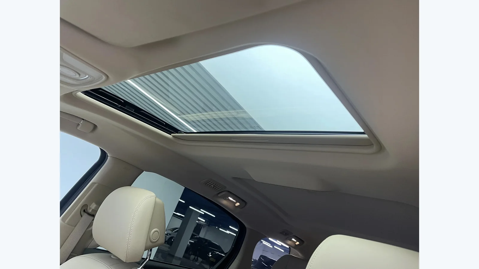 Used Buick GL8 PHEV Photo 13 thumbnail