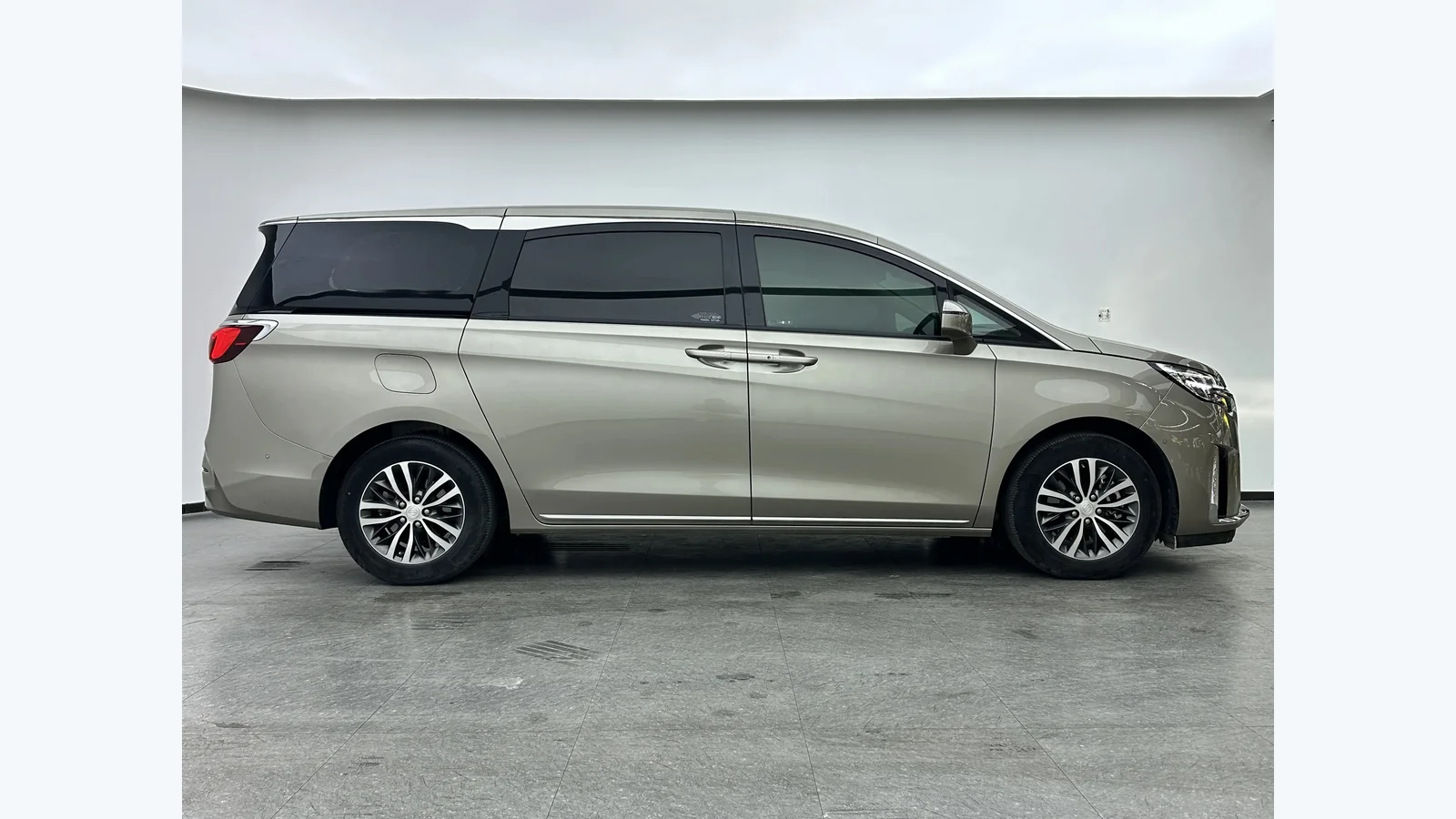 Used Buick GL8 Photo 2 thumbnail