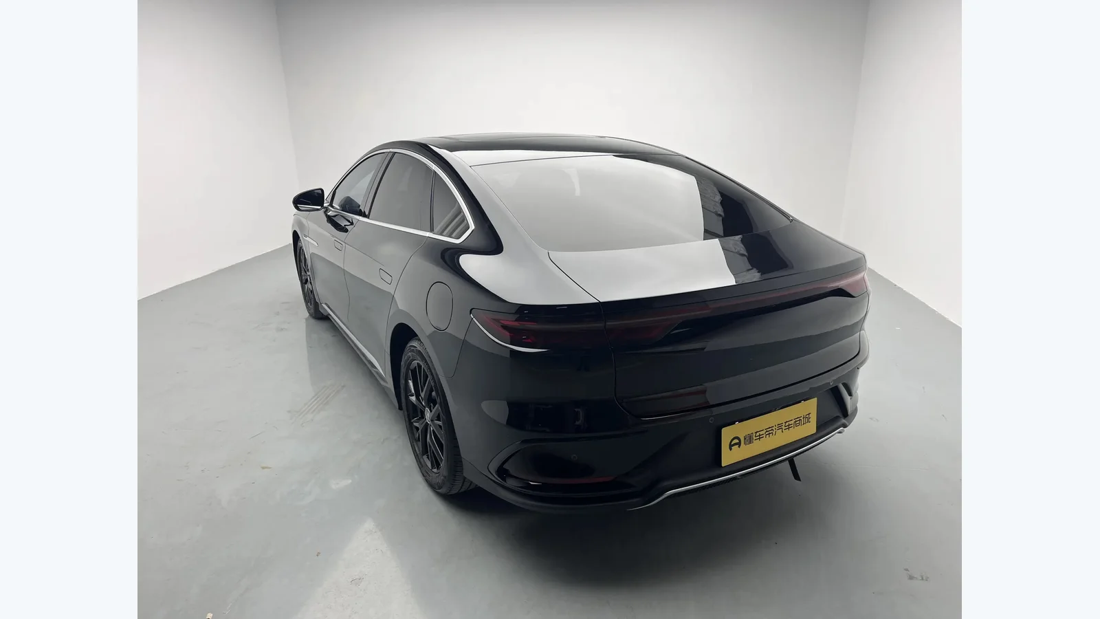 Used BYD Han DM-i Seats thumbnail