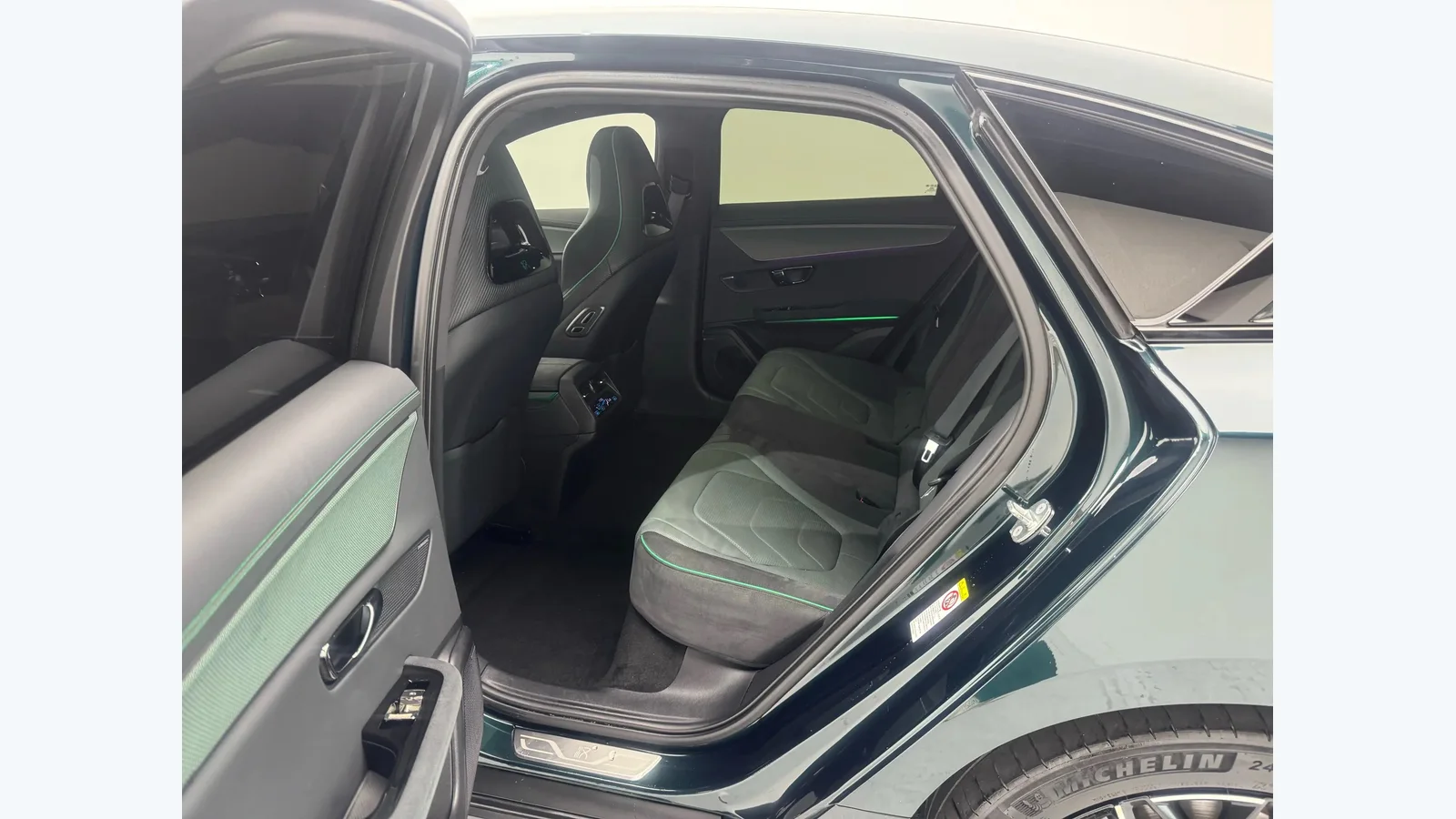 Used BYD Han EV Photo 12 thumbnail