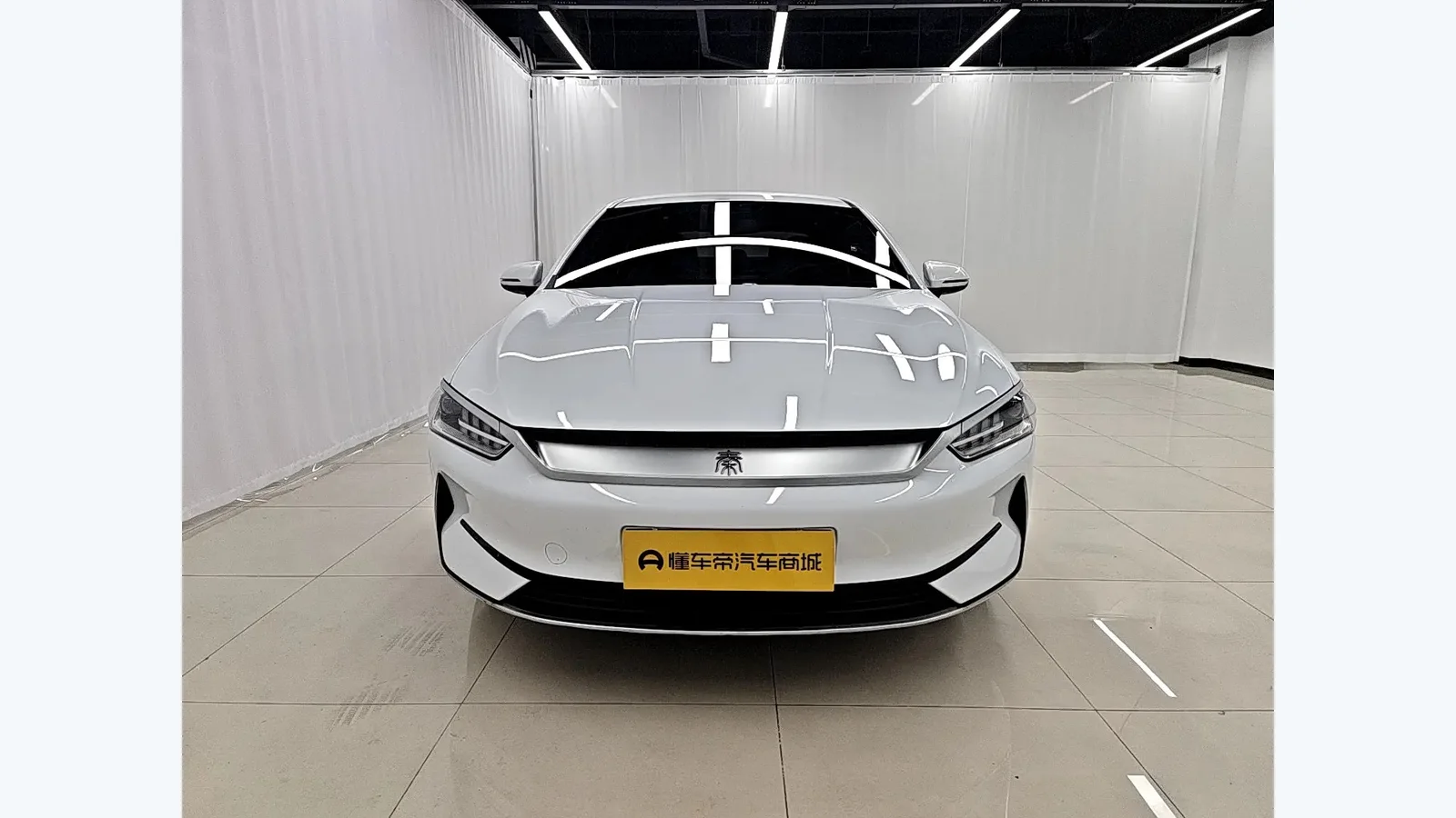 Used BYD Qin Plus EV Side profile thumbnail