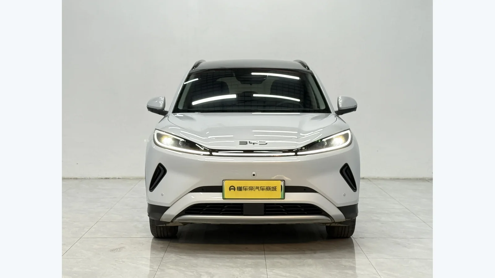 Used BYD Sealion 05 EV Side profile thumbnail