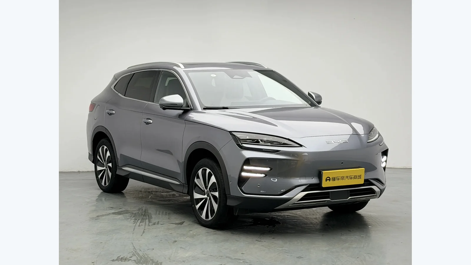 Used BYD Song Plus EV Rear 45-degree thumbnail