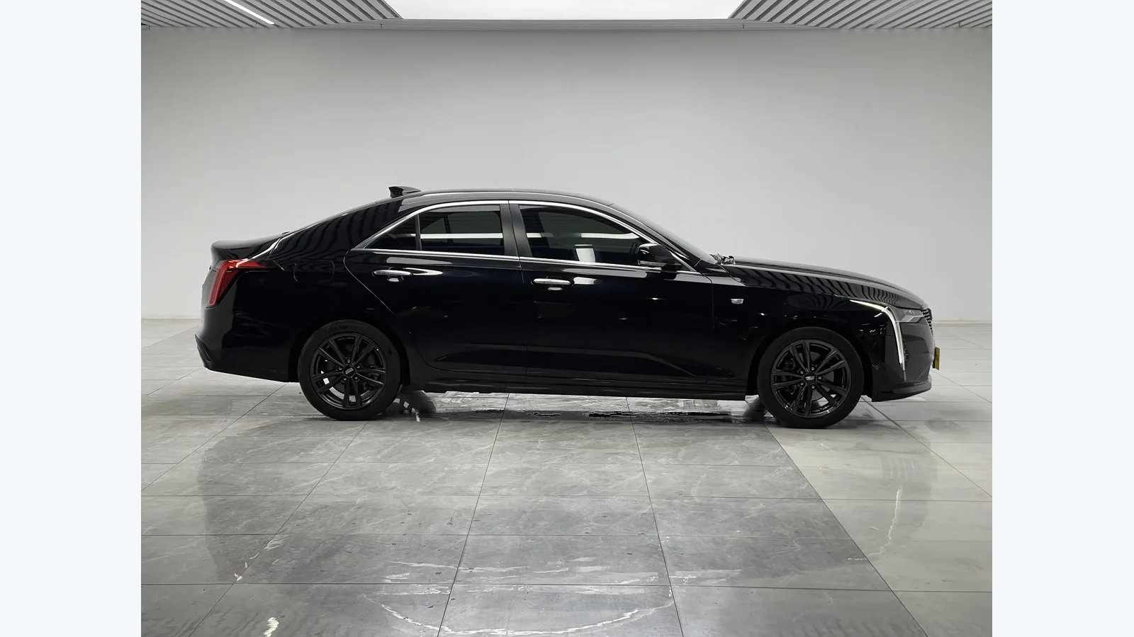 Used Cadillac CT4 Photo 2 thumbnail