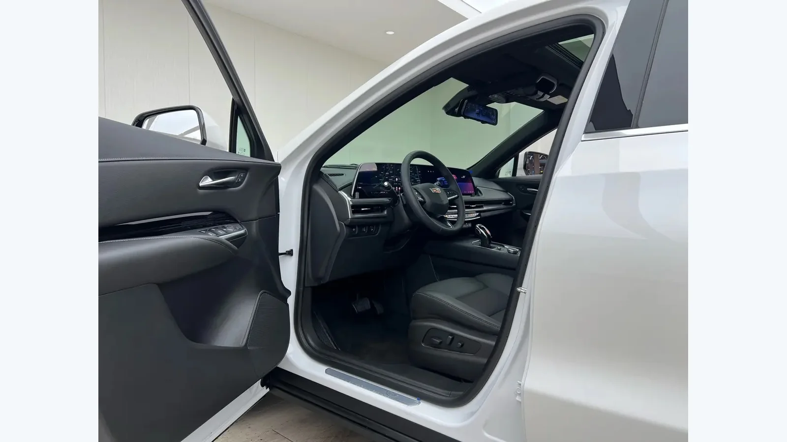 Used Cadillac XT4 Photo 12 thumbnail