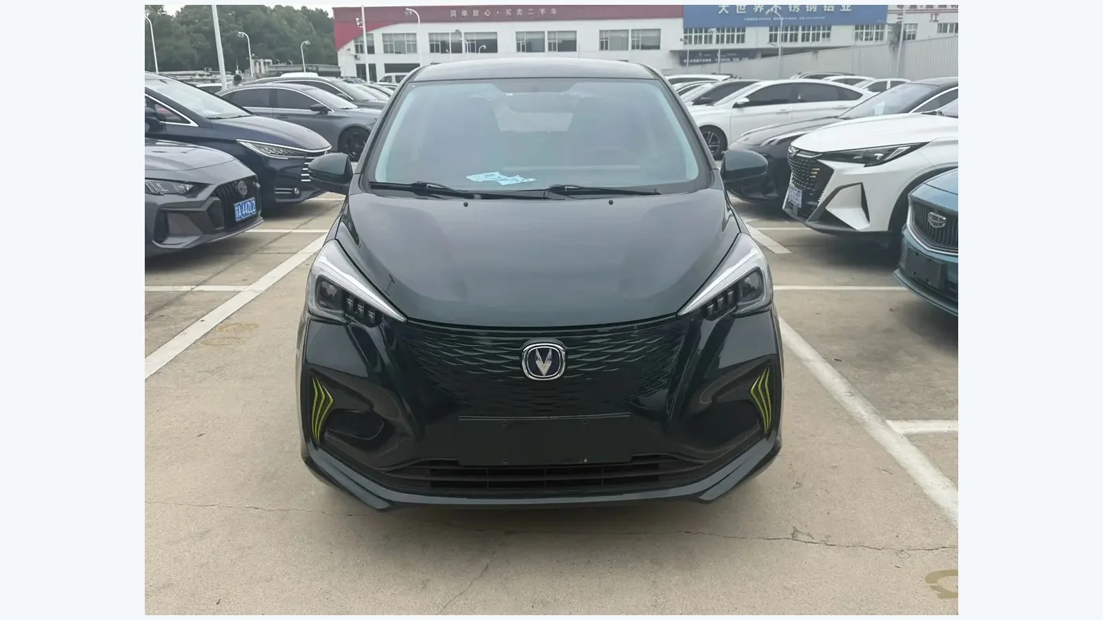 Used Changan Benben E-Star Side profile thumbnail
