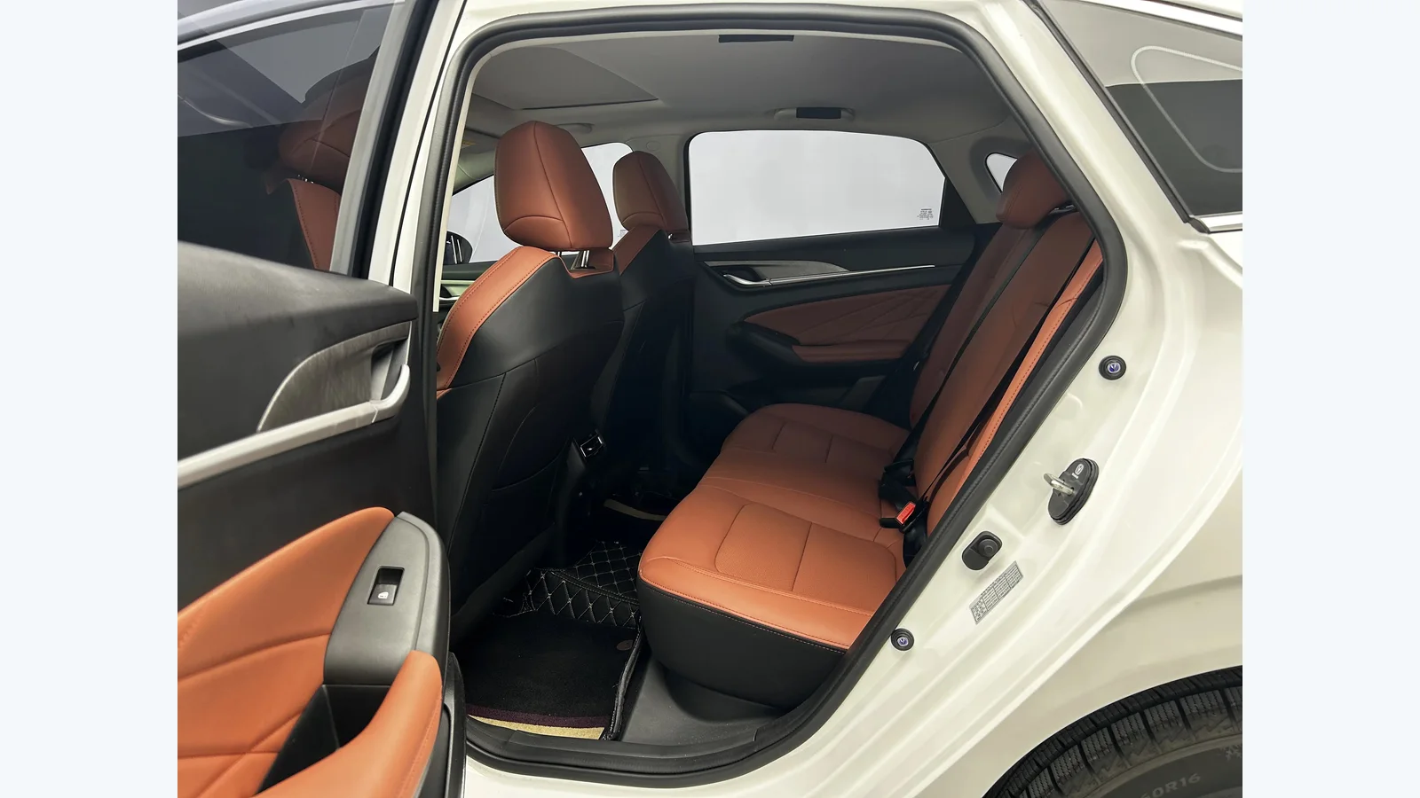 Used Changan Eado Plus Photo 12 thumbnail