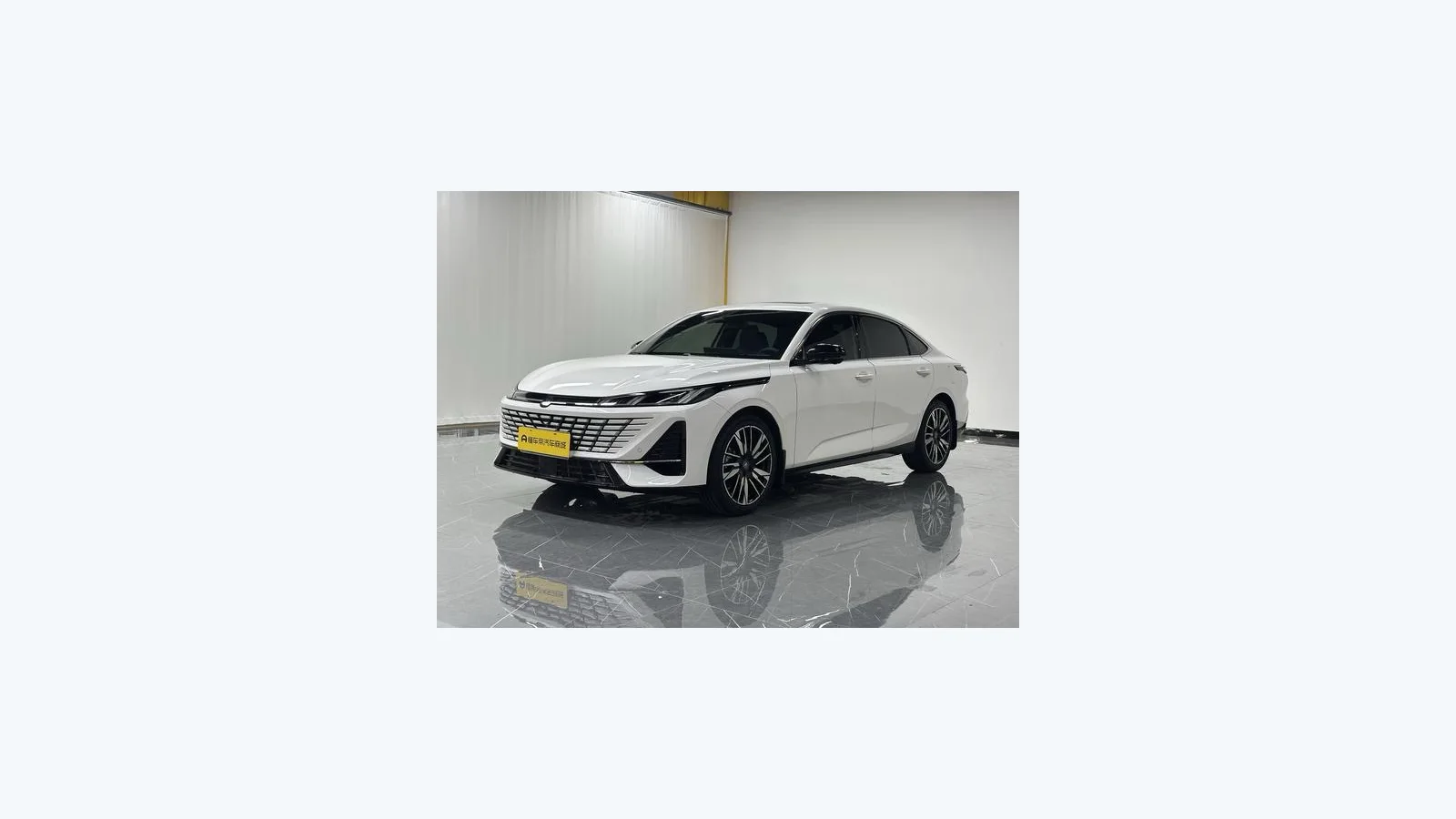 Used Changan Eado Front 45-degree reference for China export