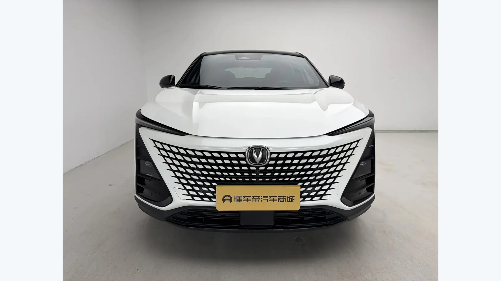 Used Changan UNI-T Side profile thumbnail