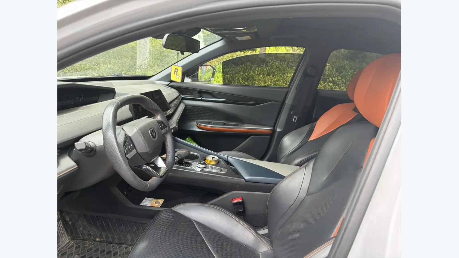 Used Changan UNI-V iDD Photo 6 thumbnail