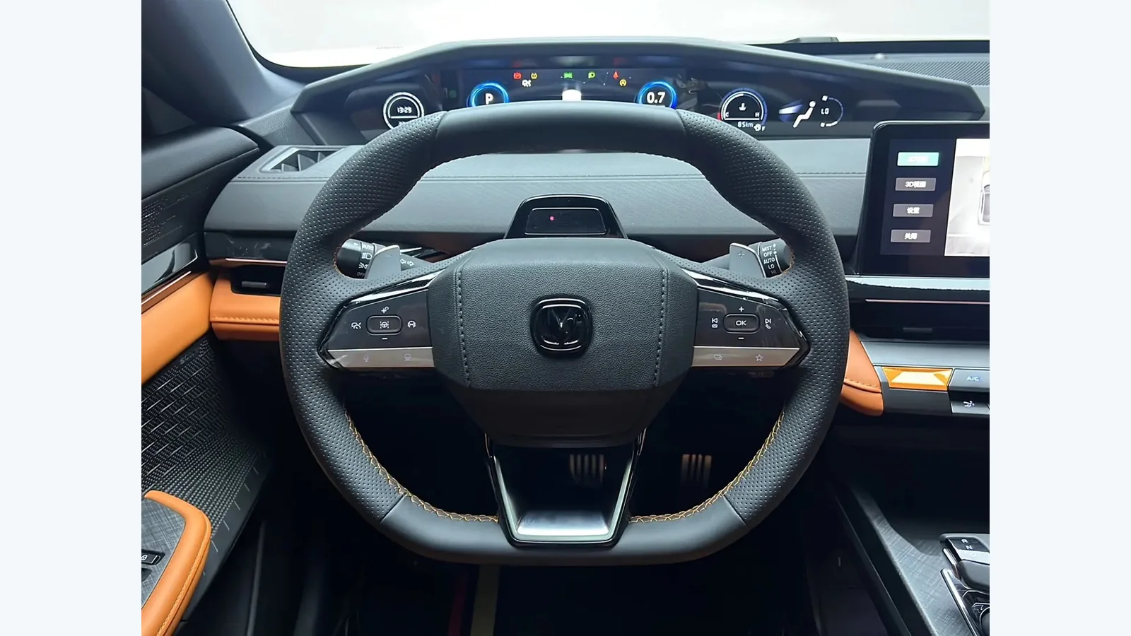 Used Changan UNI-V Photo 10 thumbnail