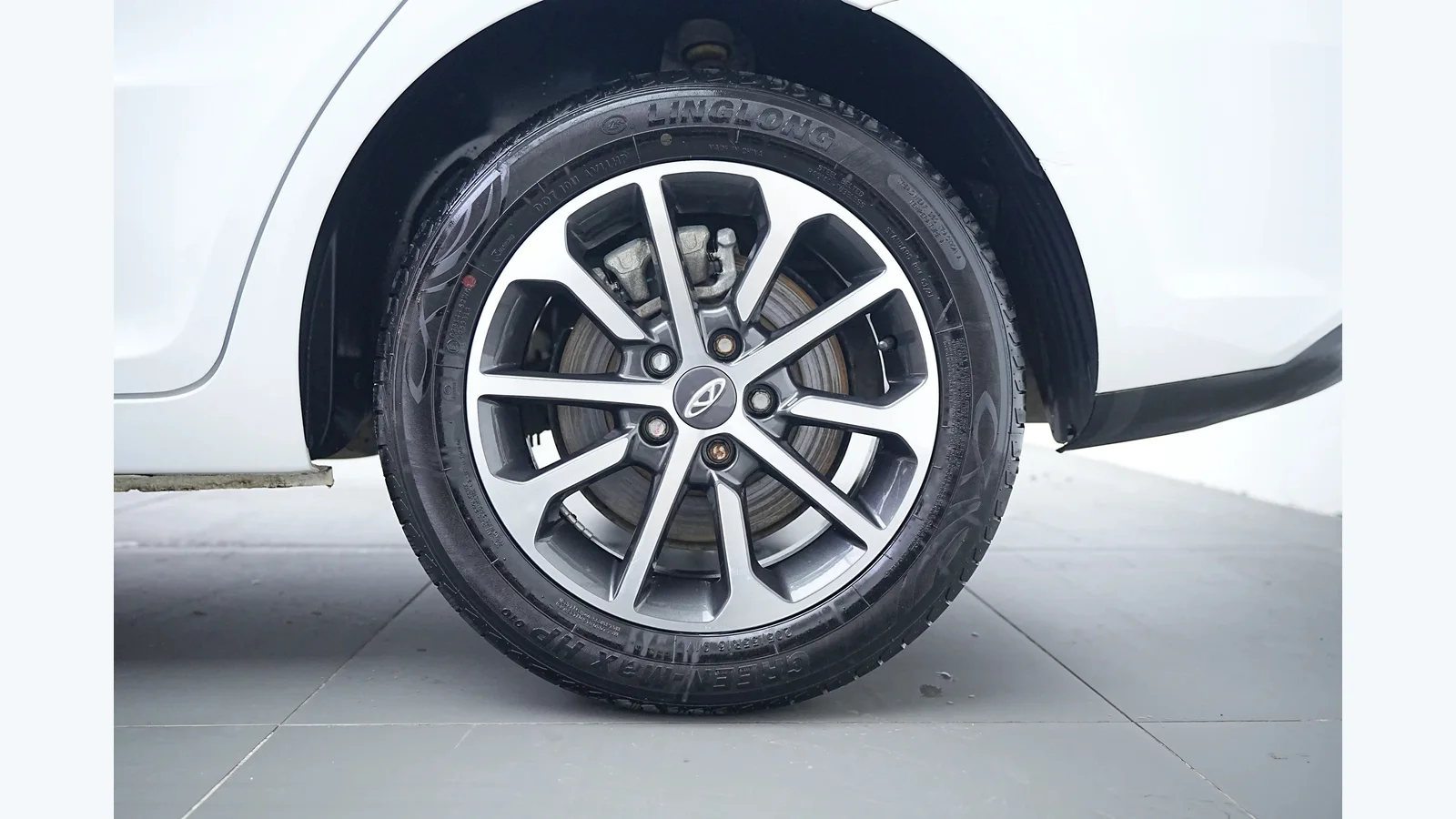 Used Chery Arrizo 5 Photo 5 thumbnail