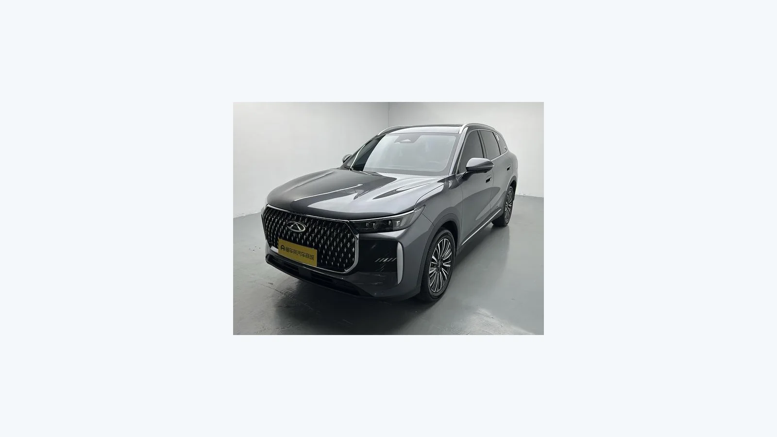 Used Chery Tiggo 8 Front 45-degree reference for China export