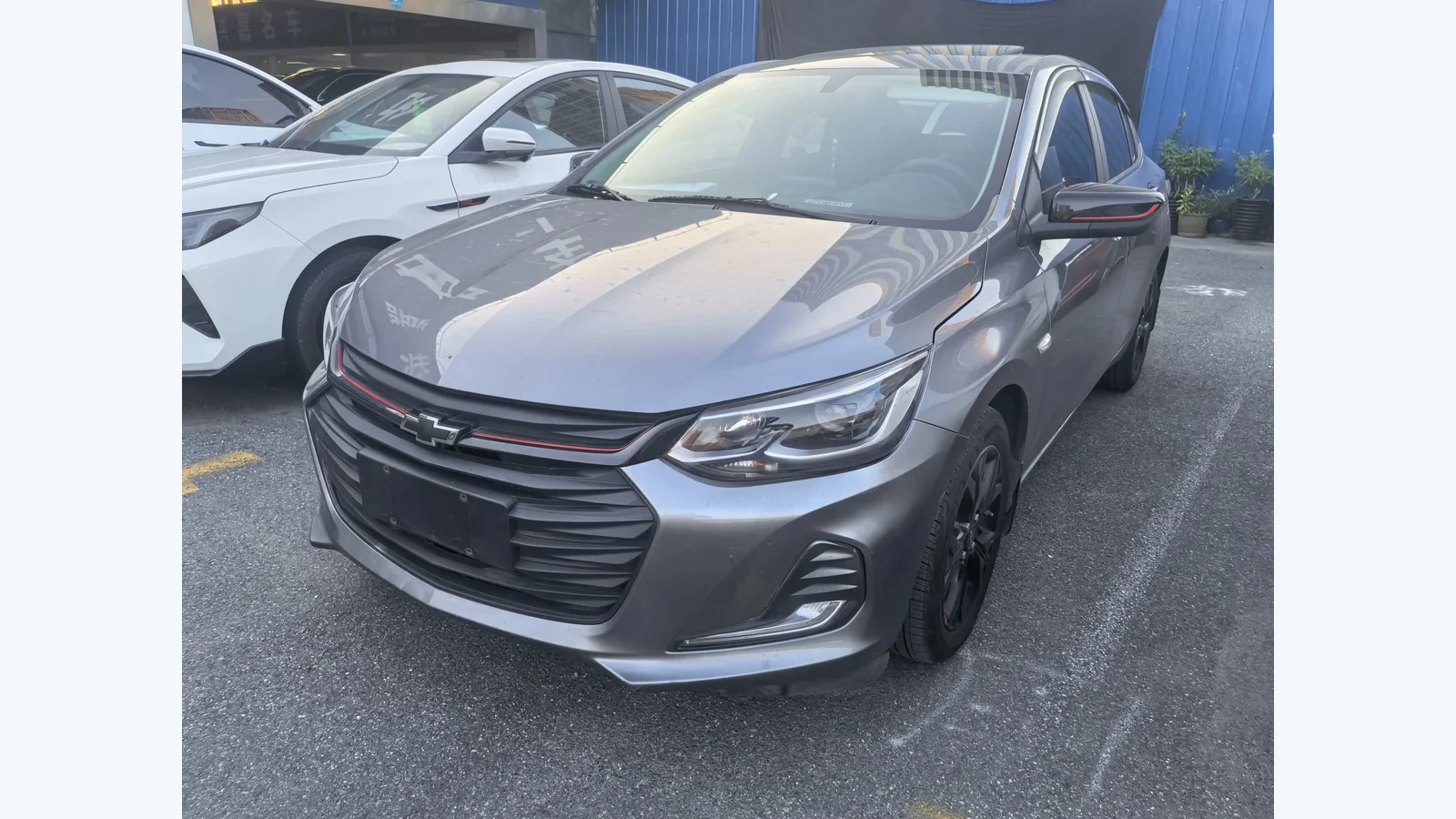 Used Chevrolet Cavalier Front 45-degree reference for China export