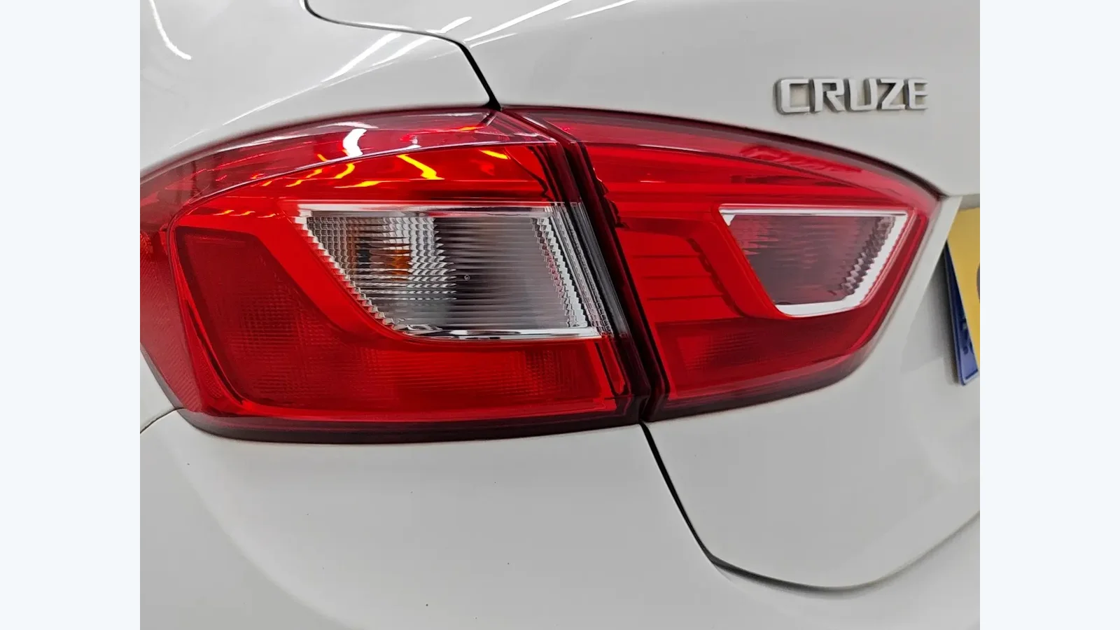 Used Chevrolet Cruze Photo 4 thumbnail