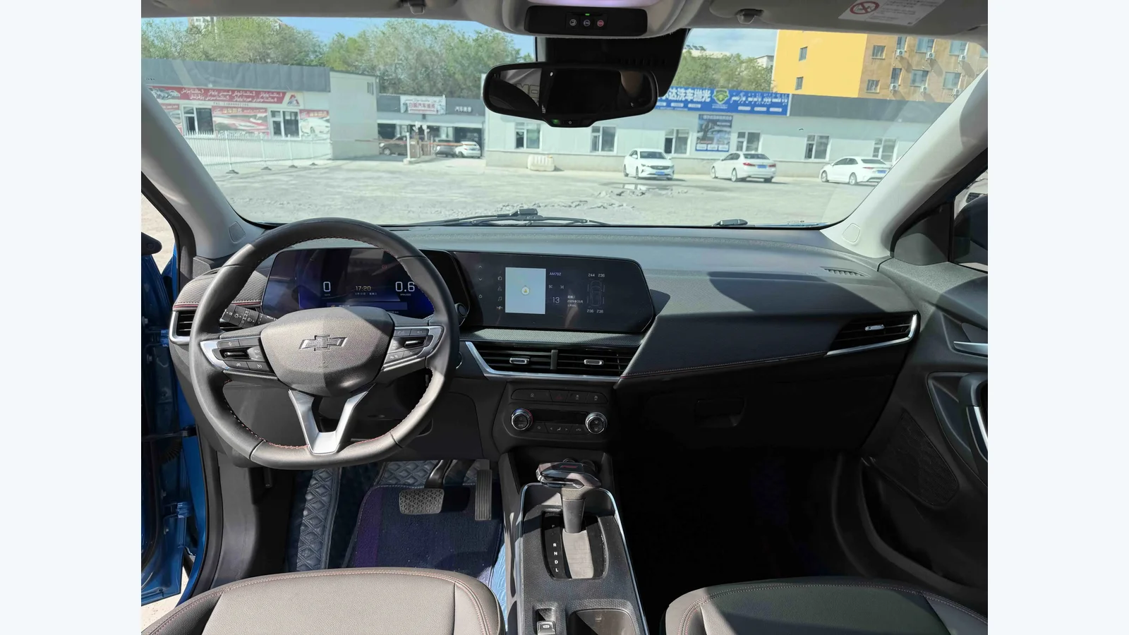 Used Chevrolet Trax Photo 1 thumbnail