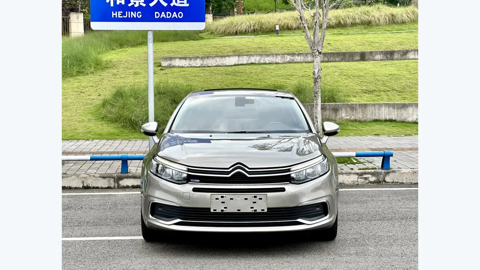 Used Citroën C5 Aircross Side profile thumbnail