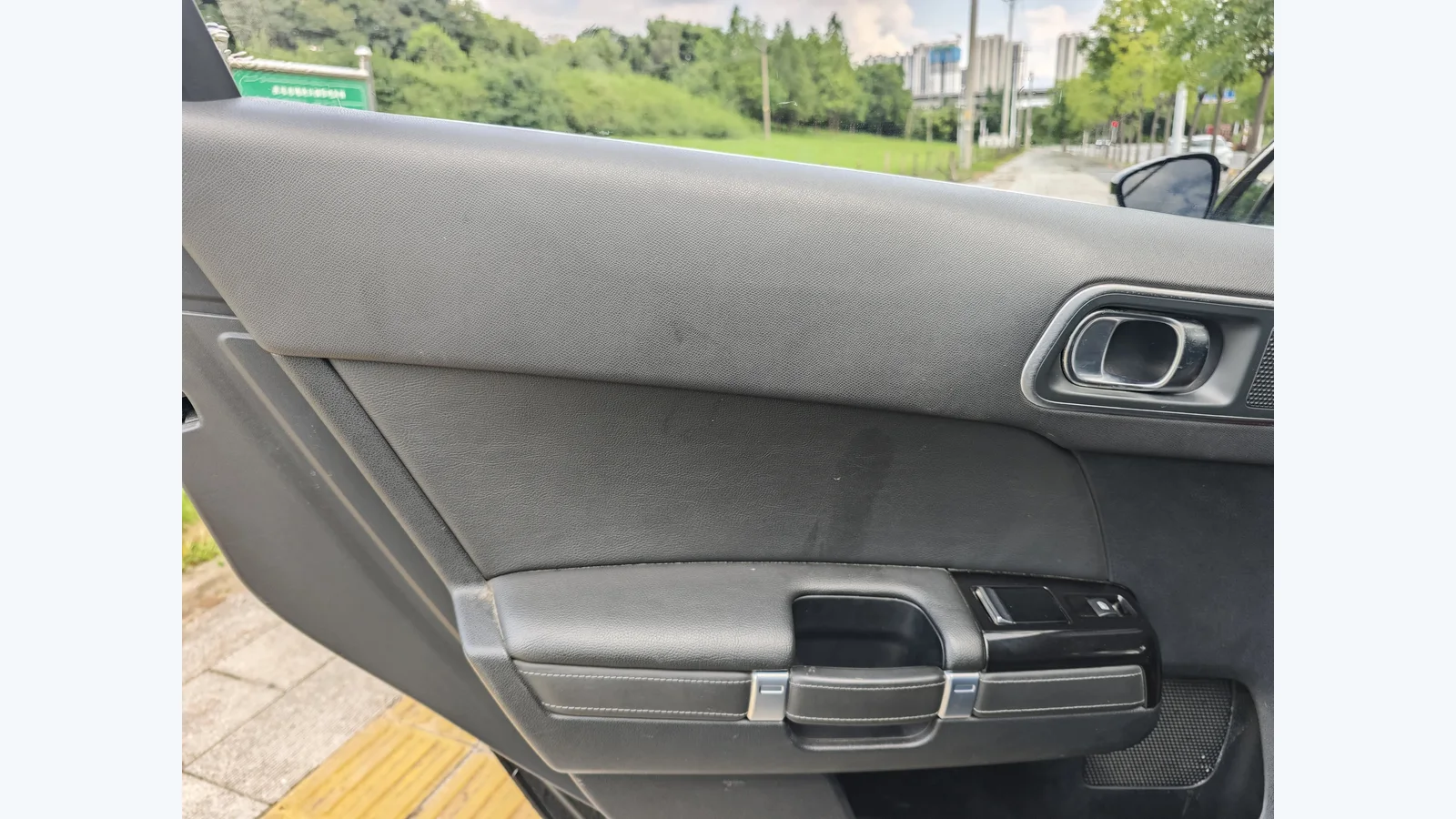 Used Citroën C6 Photo 2 thumbnail