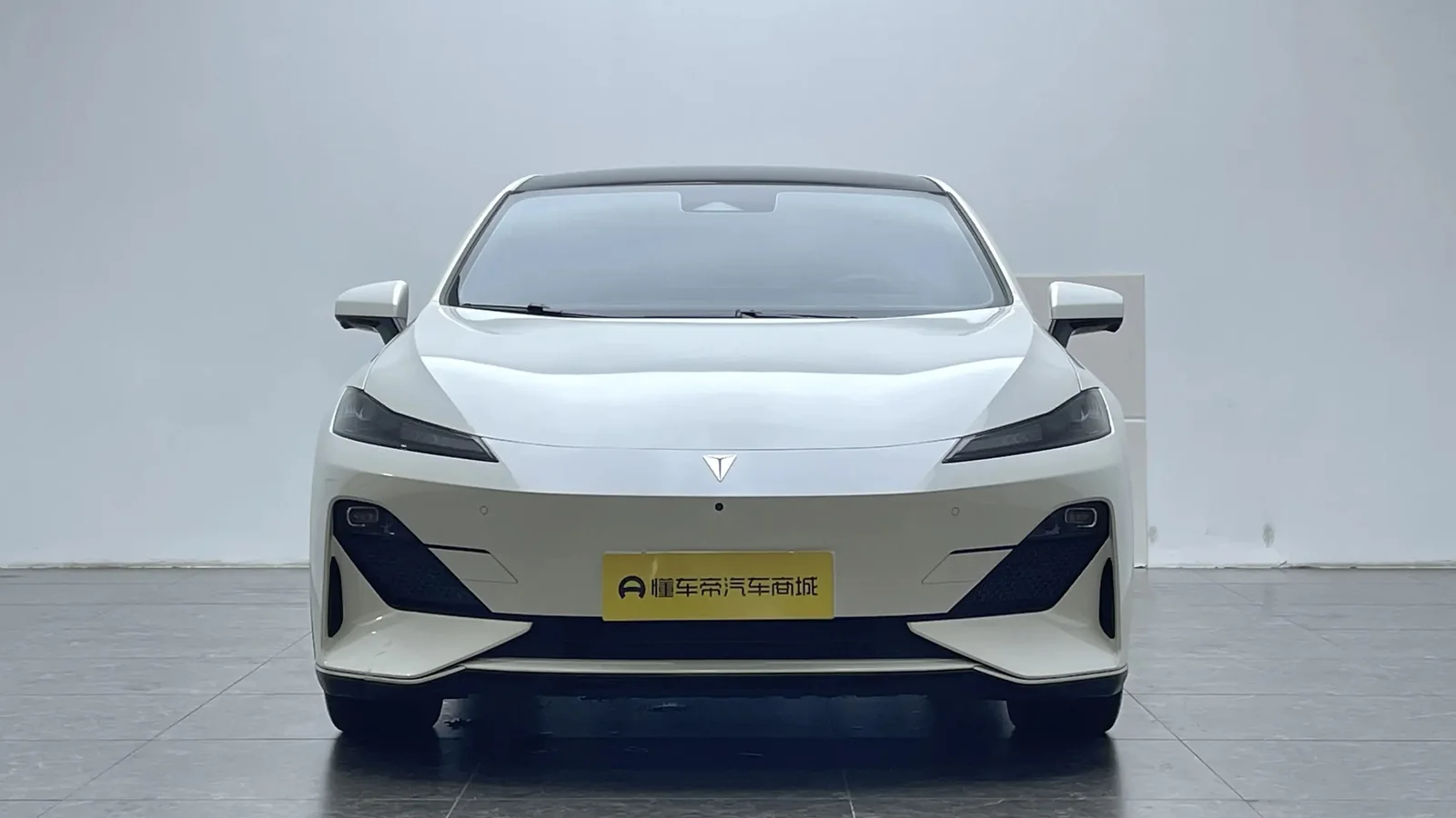 Used Deepal SL03 Side profile thumbnail
