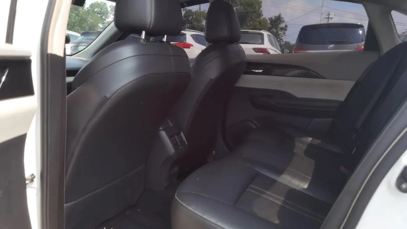 Used Dongfeng Aeolus E70 Photo 3 thumbnail