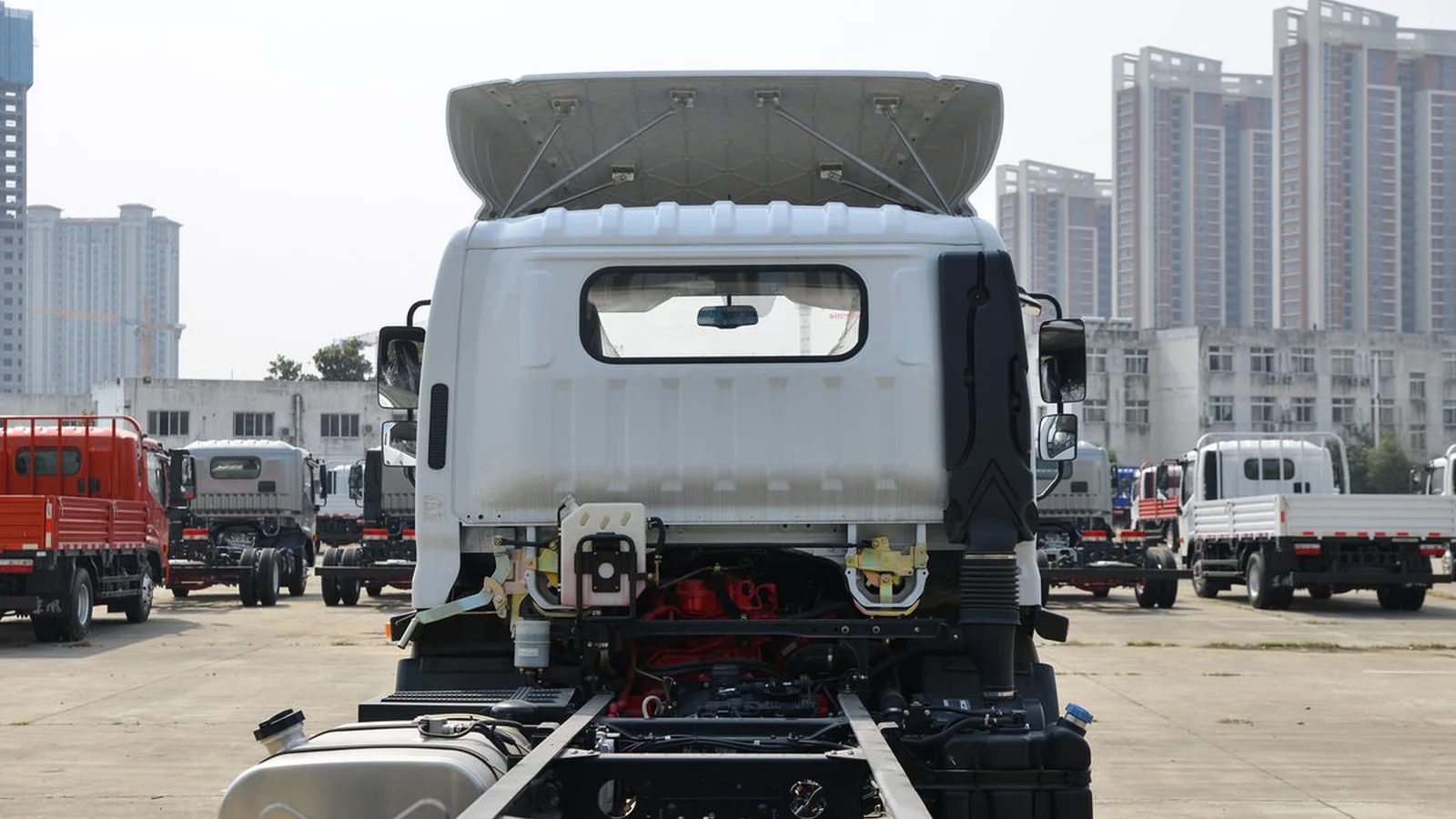 Used Dongfeng Captain Photo 1 thumbnail