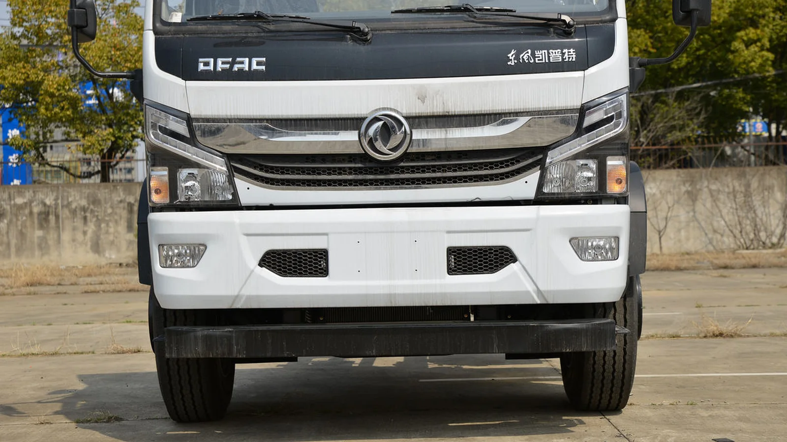 Used Dongfeng Captain Photo 13 thumbnail