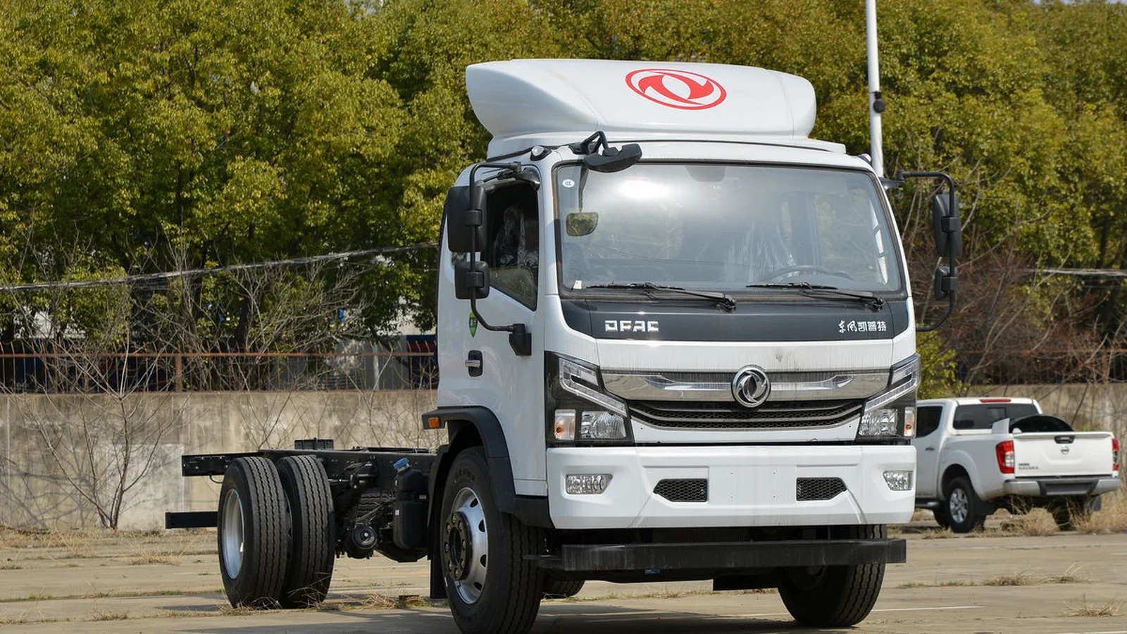 Used Dongfeng Captain Photo 28 thumbnail