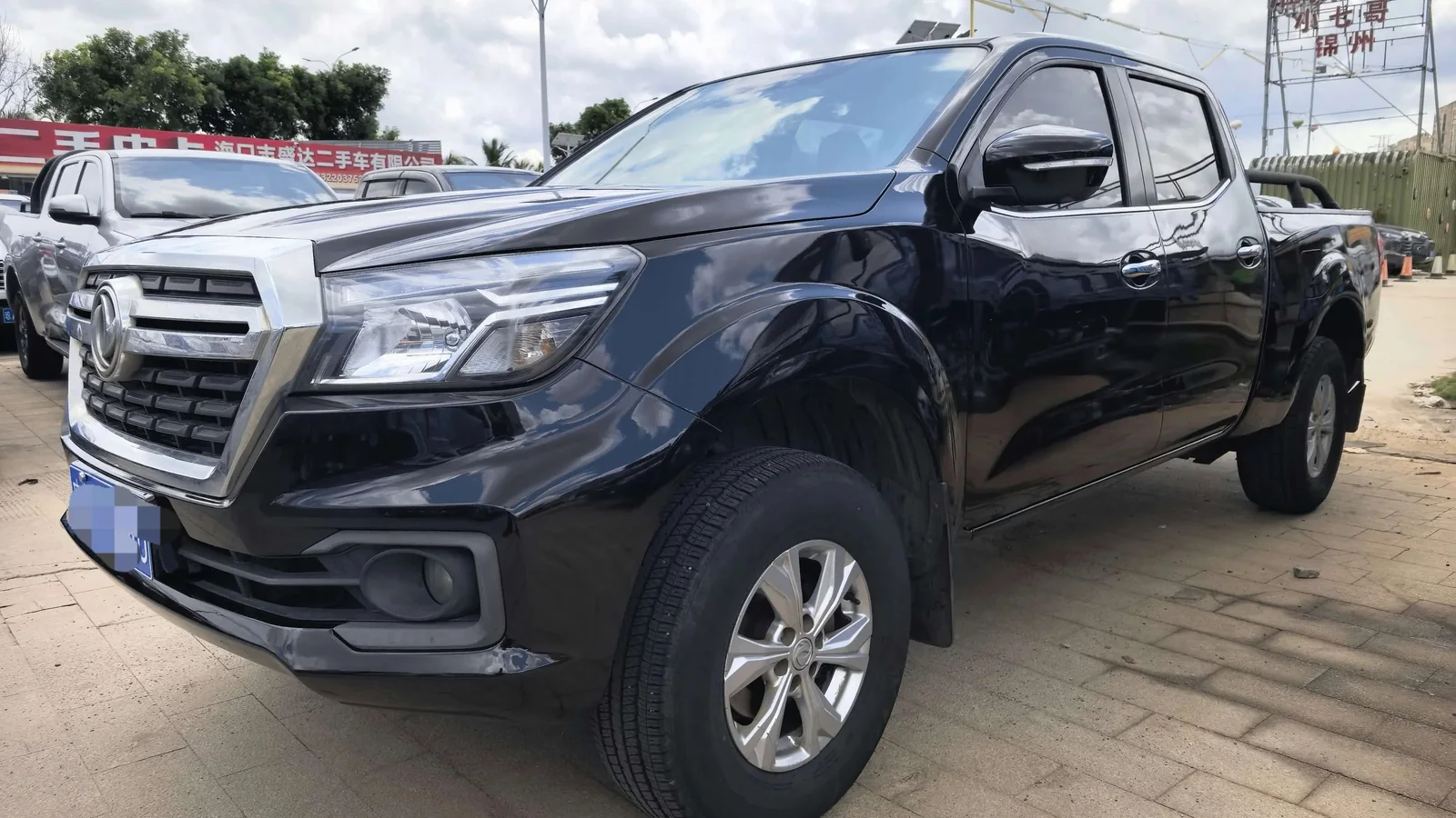 Used Dongfeng Rich 6 Front 45-degree reference for China export