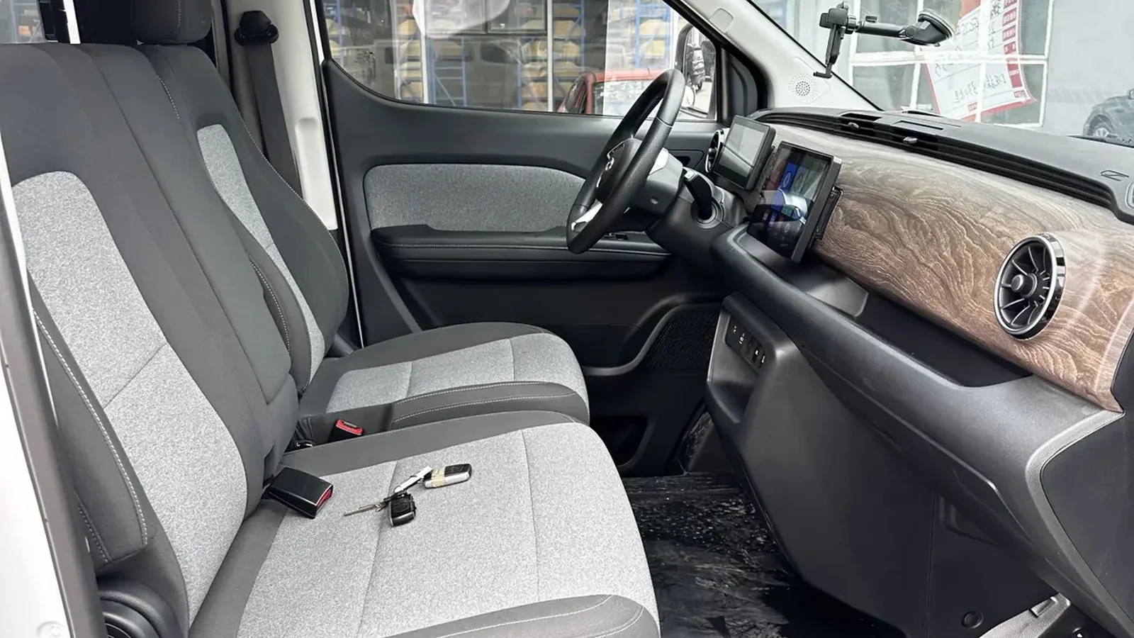 Used Dongfeng Rich 7 Photo 2 thumbnail