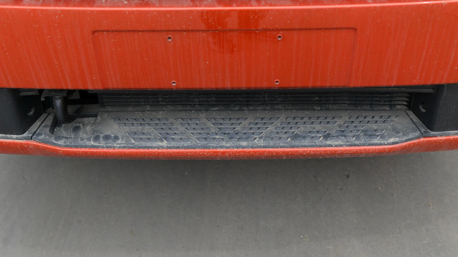 Used FAW J6L Rear 45-degree thumbnail