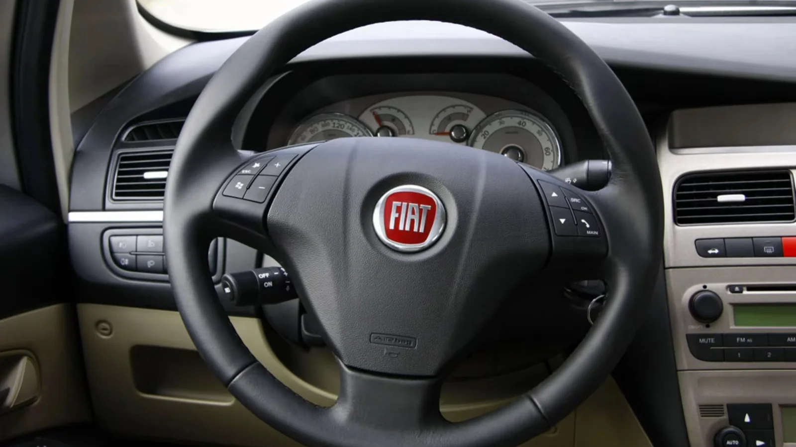 Used Fiat Linea Photo 5 thumbnail