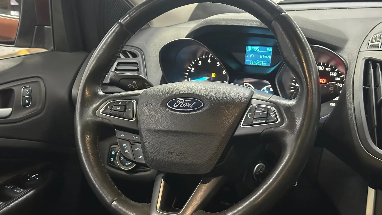 Used Ford Escape Photo 10 thumbnail