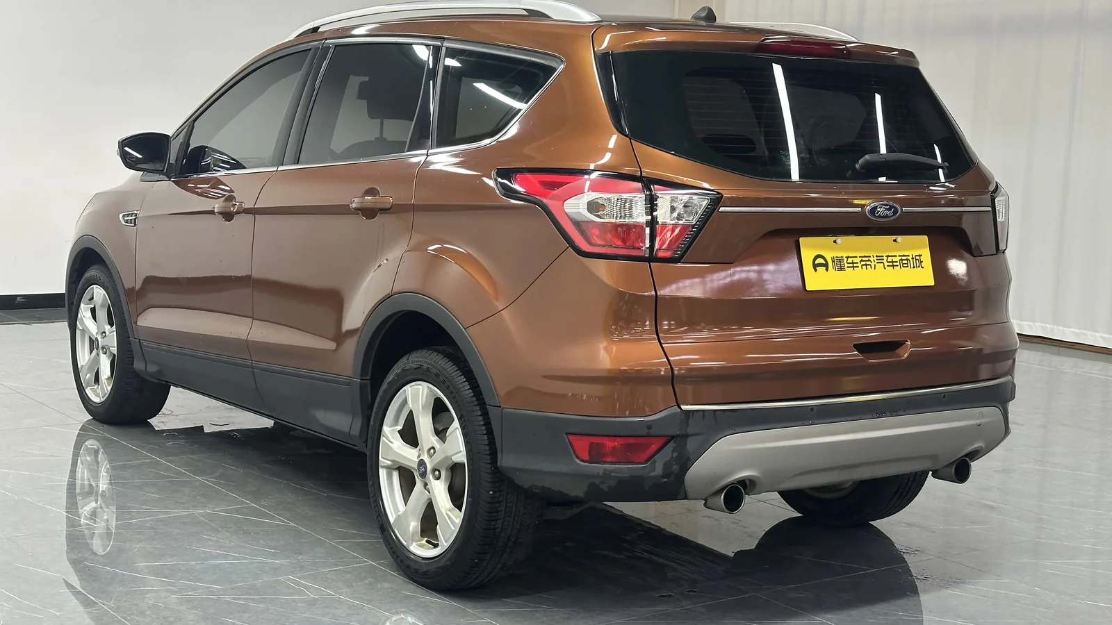 Used Ford Escape Seats thumbnail