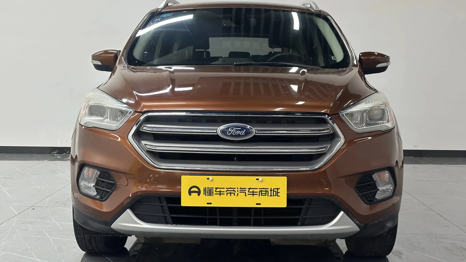 Used Ford Escape Side profile thumbnail