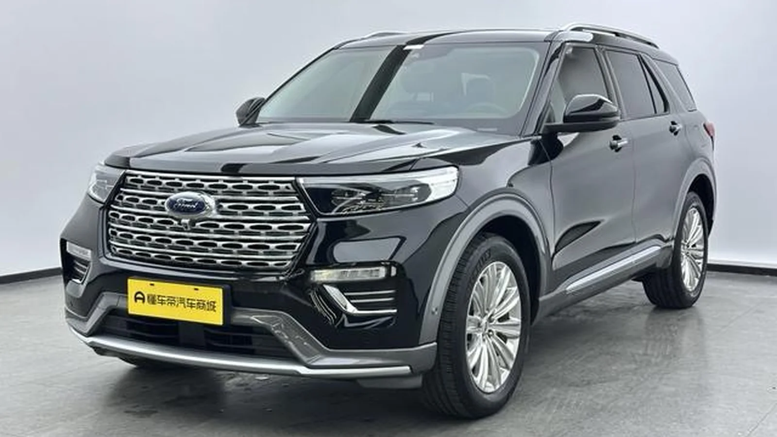 Used Ford Explorer Front 45-degree reference for China export