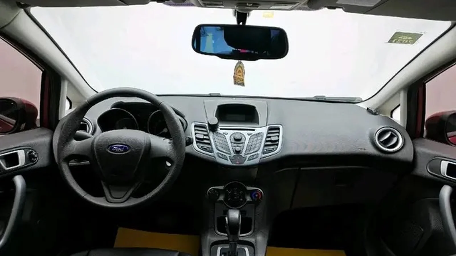 Used Ford Fiesta Photo 8 thumbnail