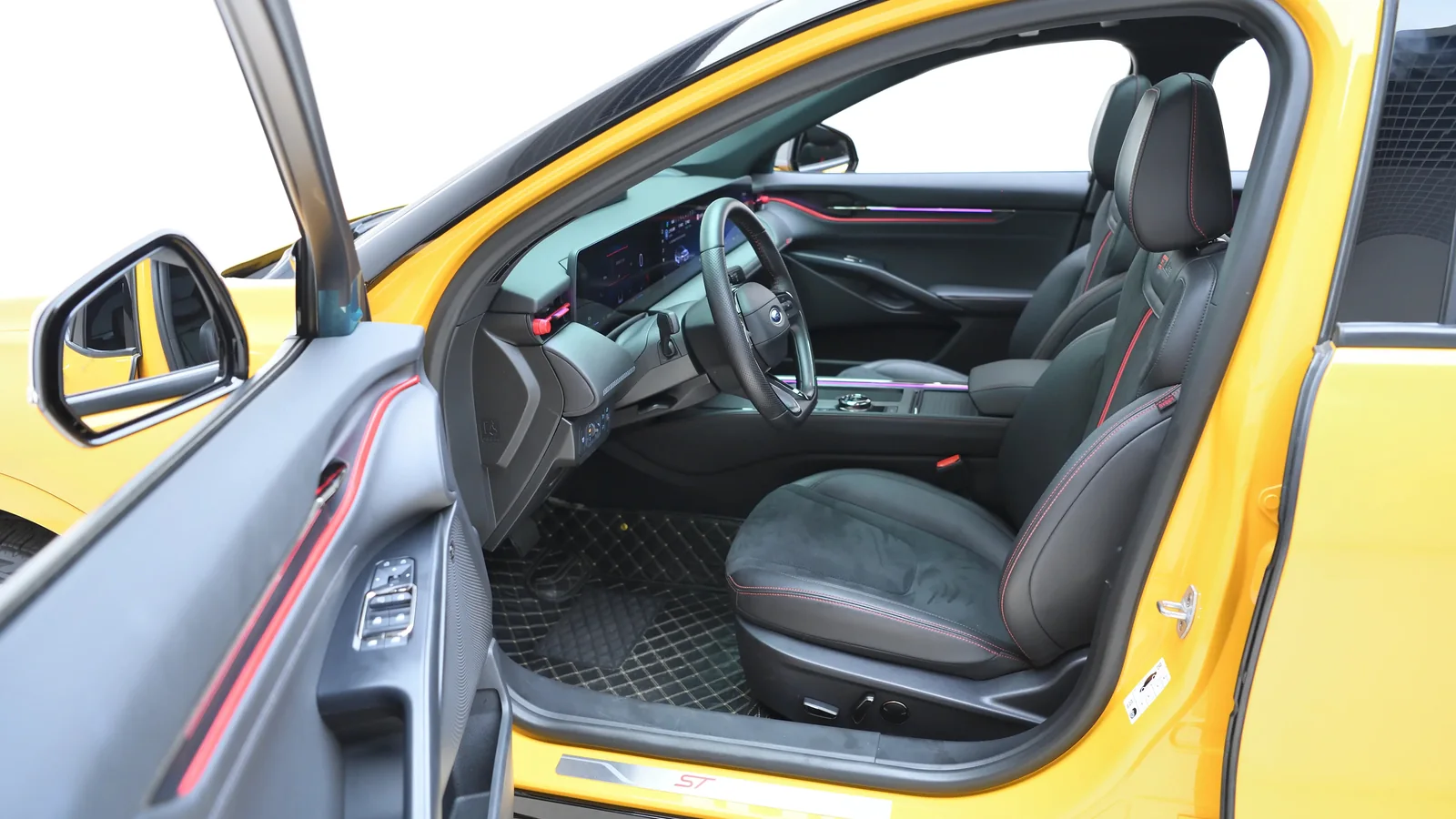 Used Ford Mondeo Photo 11 thumbnail